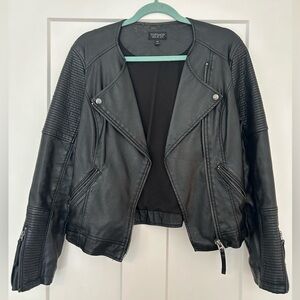 Cute black leather jacket